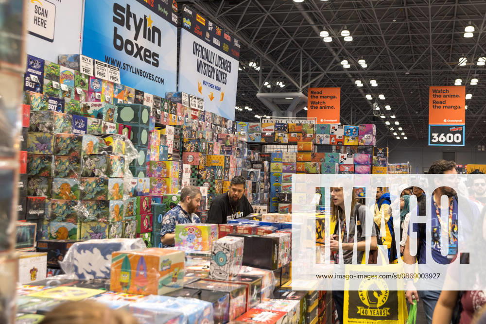 People in costumes and makeup pose during New York Comic Con 2026 at the Javits Center in New York City, United States, on Thursday, October 8, 2026. New York USA - ZUMAc233 20261008_zsp_c233_046