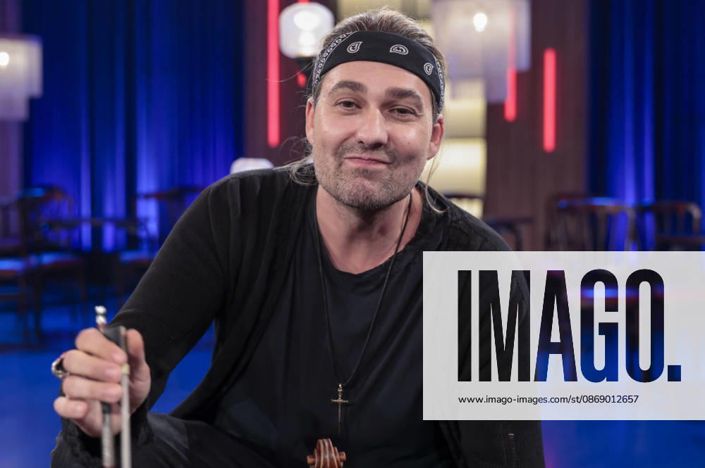 David Garrett during the taping of the WDR talk show Kölner Treff at WDR Studio BS 3 in Cologne, October 8, 2026 Foto:xR.xSchmiegeltx xFuturexImagex koelner_treff0810_6037