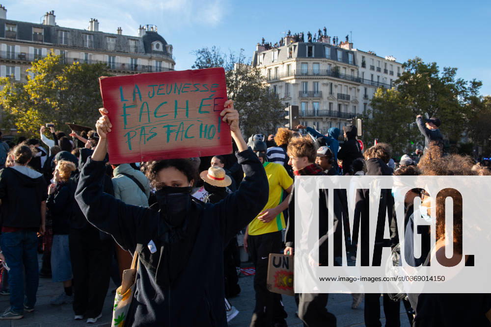 High School And University Student Protest - Paris High school students demonstrate at Place de la Bastille in Paris, France on October 8, 2026. Photo by Fabrice Sapte ABACAPRESS.COM Paris France