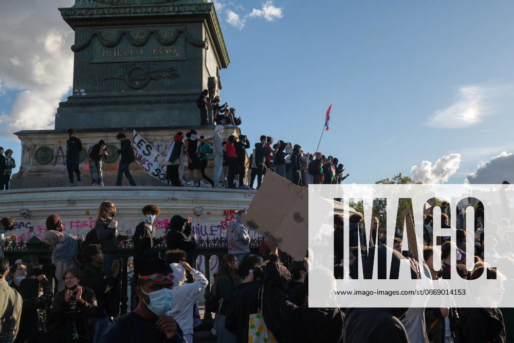 High School And University Student Protest - Paris High school students demonstrate at Place de la Bastille in Paris, France on October 8, 2026. Photo by Fabrice Sapte ABACAPRESS.COM Paris France