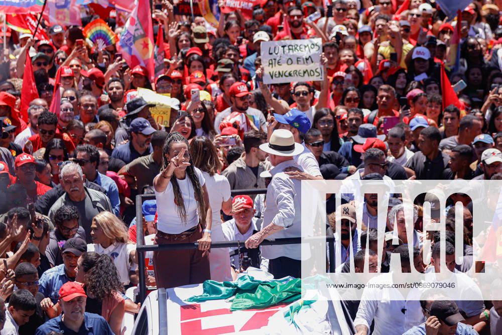 BRASiLIA, DF - 09.10.2026: ATO DE LULA EM BRASiLIA - President Lula resumes campaign events after the first round of elections, in CeilÃ¢ndia (DF). x3027408x JoaoxPedroxCarvalho
