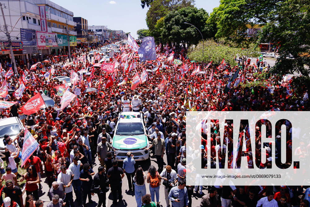 BRASiLIA, DF - 09.10.2026: ATO DE LULA EM BRASiLIA - President Lula resumes campaign events after the first round of elections, in CeilÃ¢ndia (DF). x3027415x JoaoxPedroxCarvalho