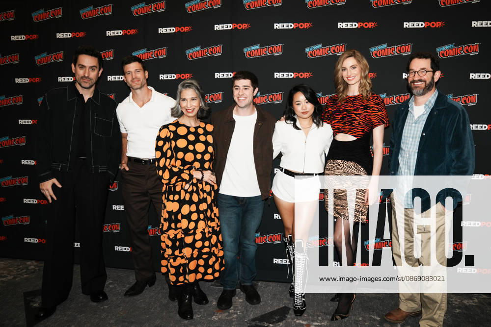 Cast of CBS Studios new show Eternally Yours from left: ED WEEKS, PARKER YOUNG, ROSE ABDOO, JAREN LEWISON, HELEN J. SHEN, ALLEGRA EDWARDS and show runner and executive producer JOE WISEMAN at the 2026 New York Comic Con at the Javits Center on October 9, 2026 in New York. New York USA - ZUMAb148 20261009_zap_b148_010