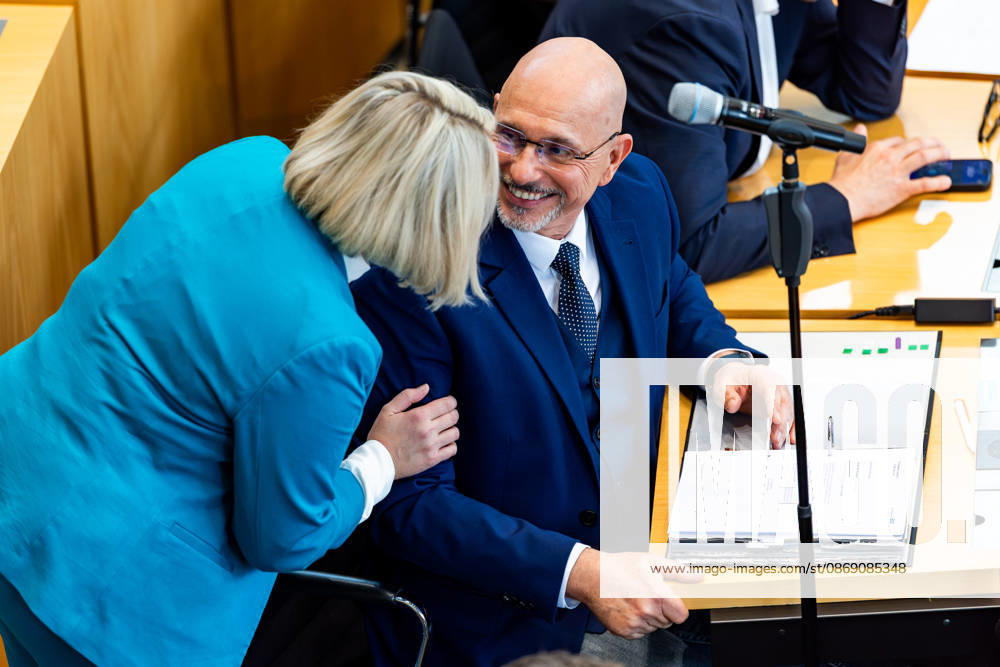 GER, News Politics, 8th Legislative Session, 58th Plenary Session in the Plenary Hall of the Thuringian State Parliament, Election of the Vice President of the Thuringian State Parliament: Steffen Quasebarth of Thüringen Gerecht is elected Vice President of the Thuringian State Parliament in the second round of voting, 99096 Erfurt, Thuringian State Parliament, Thuringia, Germany