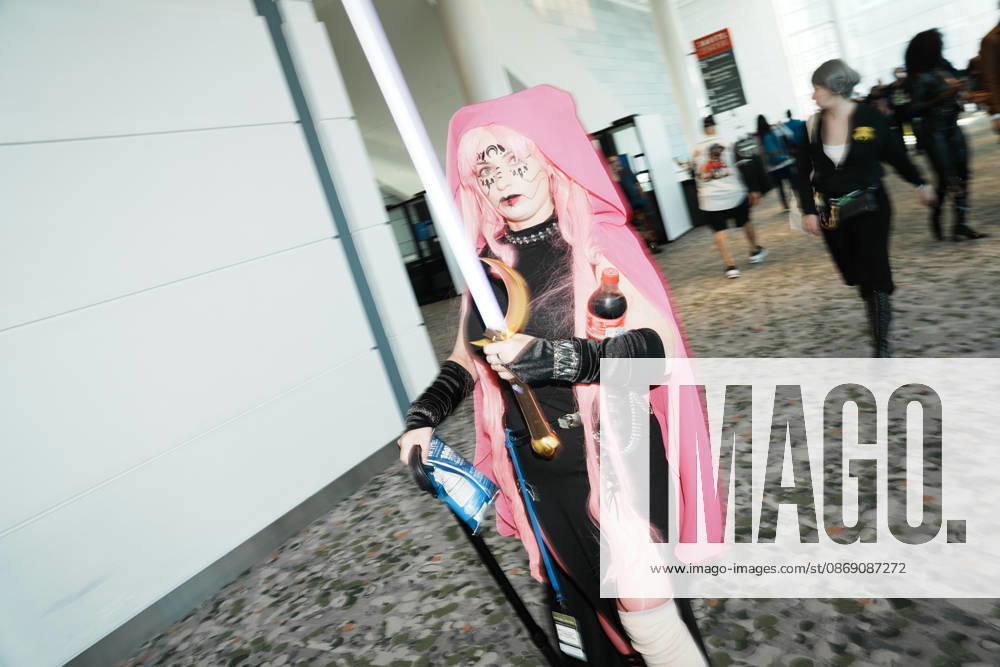 Scenes of people in cosplay at the 2026 New York Comic Con at the Javits Center on October 9, 2026 in New York. New York USA - ZUMAb148 20261009_zap_b148_044