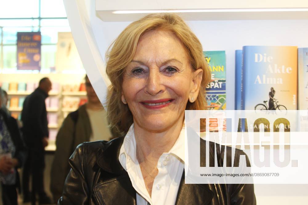 Frankfurt Book Fair, Frankfurt am Main, Germany The 78th Frankfurt Book Fair 2026, third day of the fair The Frankfurt Book Fair is considered the world’s most important marketplace for print and digital content, as well as one of the year’s most significant cultural events for books. Photo by Gaby Hauptmann, book title: It’s Never Too Late