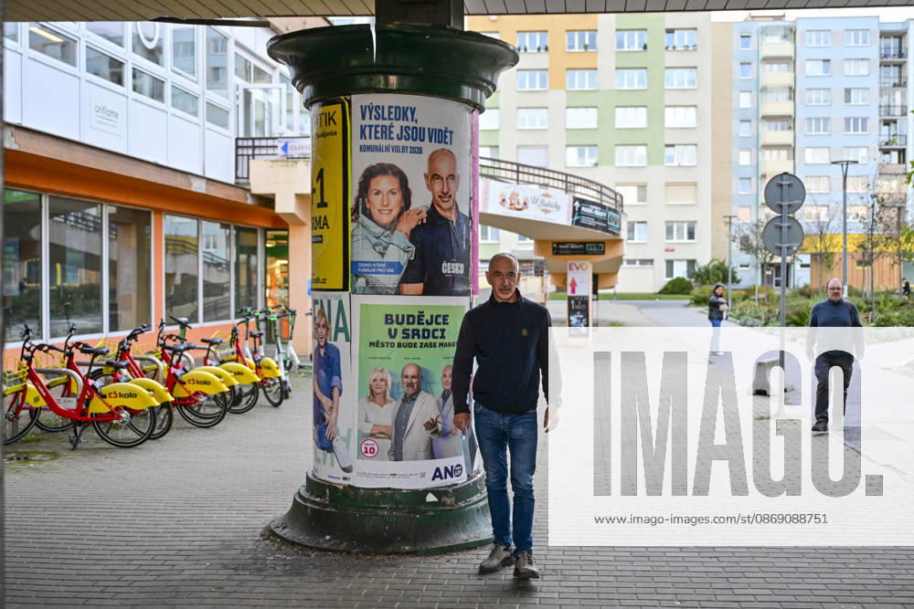 The two-day elections to municipal assemblies started in the Czech Republic together with the first round of the elections to one-third of the Senate, on October 9, 2026. On the photo: Martin Kuba, chairman of the Nase Cesko movement, cast his vote in the municipal elections in Ceske Budejovice in his electoral district in the Vltava housing estate. (CTKxPhoto VaclavxPancer) CTKPhotoP2026100908777 CTKPhotoP2026100908777