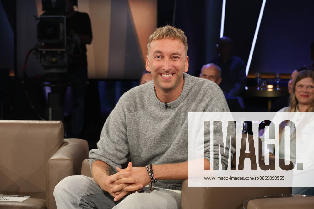 Torge Oelrich, also known as Freshtorge, comedian, guest on the NDR Talk Show on October 9, 2026, on NDR Television’s Channel 3; photo op before the taping on October 2, 2026, at the Hamburg Lokstedt television studio