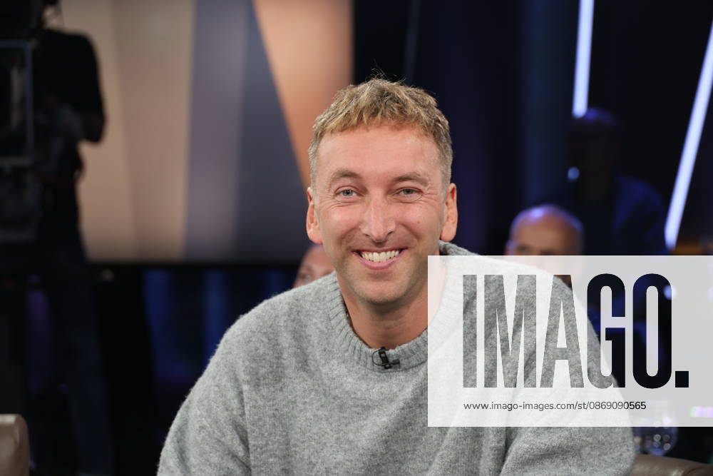 Torge Oelrich, also known as Freshtorge, comedian, guest on the NDR Talk Show on October 9, 2026, on NDR Television’s Channel 3; photo op before the taping on October 2, 2026, at the Hamburg Lokstedt television studio