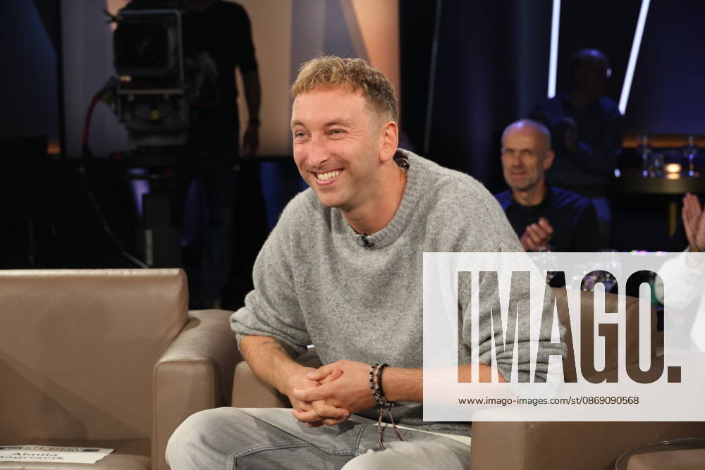 Torge Oelrich, also known as Freshtorge, comedian, guest on the NDR Talk Show on October 9, 2026, on NDR Television’s Channel 3; photo op before the taping on October 2, 2026, at the Hamburg Lokstedt television studio