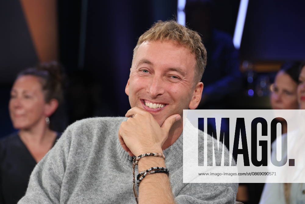 Torge Oelrich, also known as Freshtorge, comedian, guest on the NDR Talk Show on October 9, 2026, on NDR Television’s Channel 3; photo op before the taping on October 2, 2026, at the Hamburg Lokstedt television studio