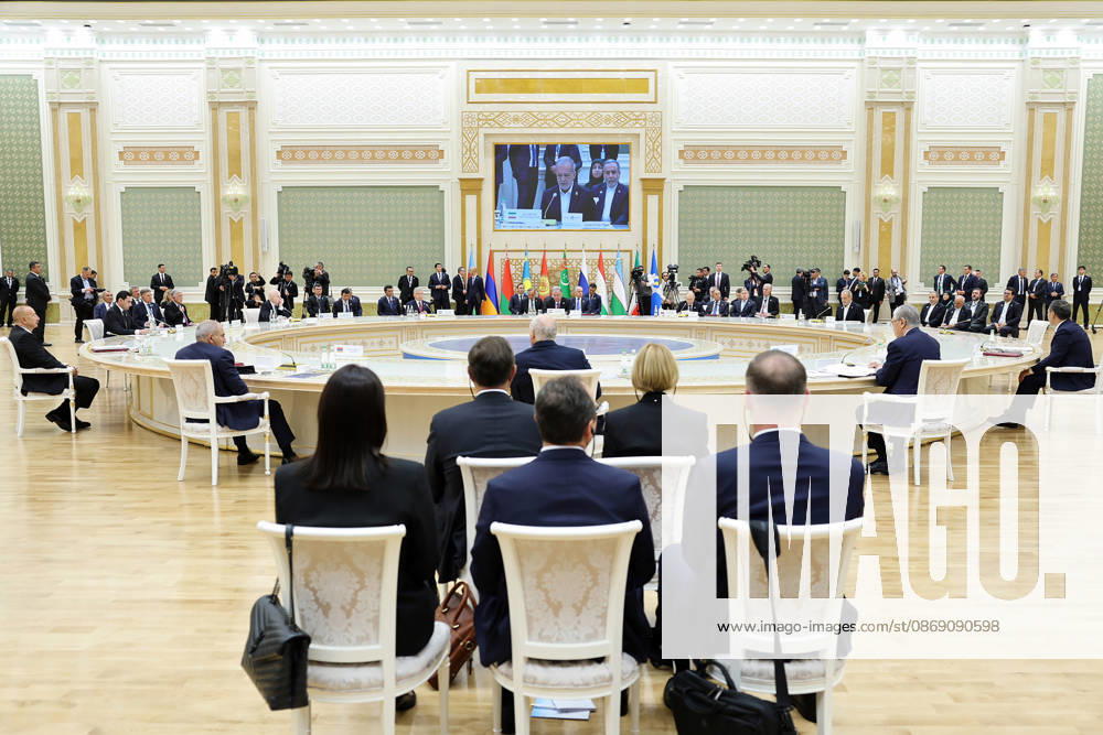 Turkmen President Serdar Berdymukhamedov, Russia s President Vladimir Putin, Iranian President Masoud Pezeshkian, Kazakhstan s President Kassym-Jomart Tokayev and Azerbaijan s President Ilham Aliyev attend the Caspian Environmental Summit in Turkmenbasy, on Friday, October 9, 2026. TUR2026100923 ThexIranianxPresidency