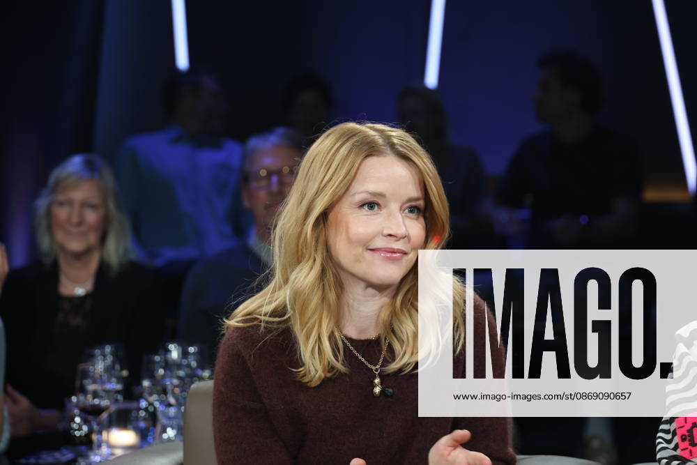 Karoline Schuch, actress, guest on the NDR Talk Show on October 9, 2026, on NDR Television’s Channel 3; photo op before the taping on October 2, 2026, at the Hamburg Lokstedt television studio