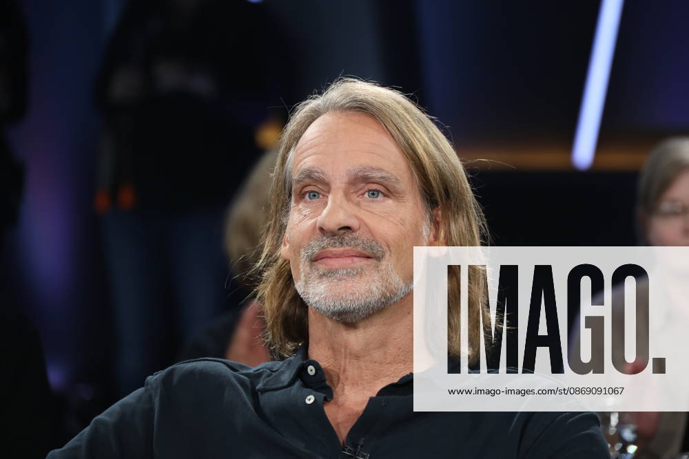 Richard David Precht, philosopher and author, will be a guest on the NDR Talk Show on October 9, 2026, on NDR Television’s Channel 3; a photo op will take place before the taping on October 2, 2026, at the Hamburg Lokstedt television studio