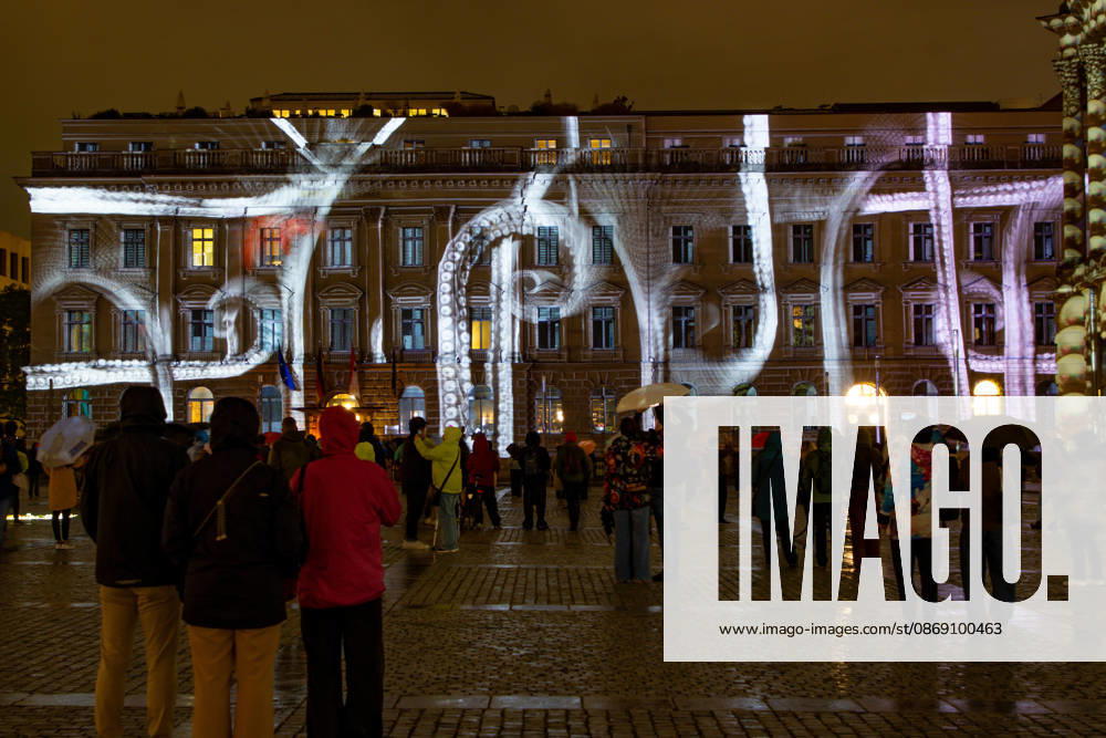 Festival of Lights 2026 Festival of Lights ** ** ** Festival of Lights 2026 at Bebelplatz with the School of Law, the State Opera, the Hotel de Rome, and St. Hedwig’s Cathedral Berlin Berlin Germany H0A7450