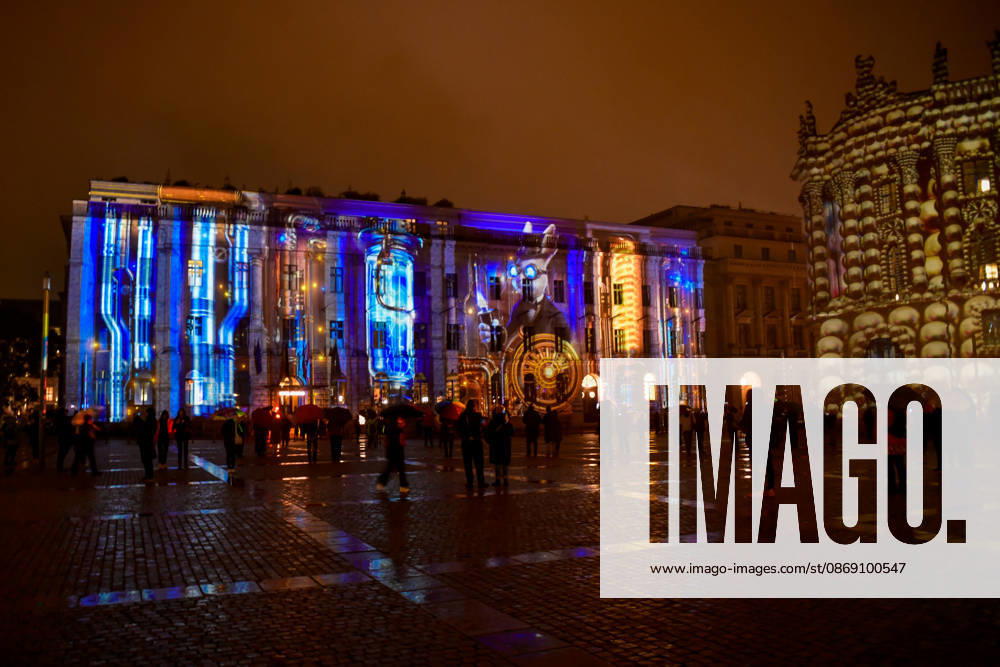 Festival of Lights 2026 Festival of Lights ** ** ** Festival of Lights 2026 at Bebelplatz with the School of Law, the State Opera, the Hotel de Rome, and St. Hedwig’s Cathedral Berlin Berlin Germany JK16884