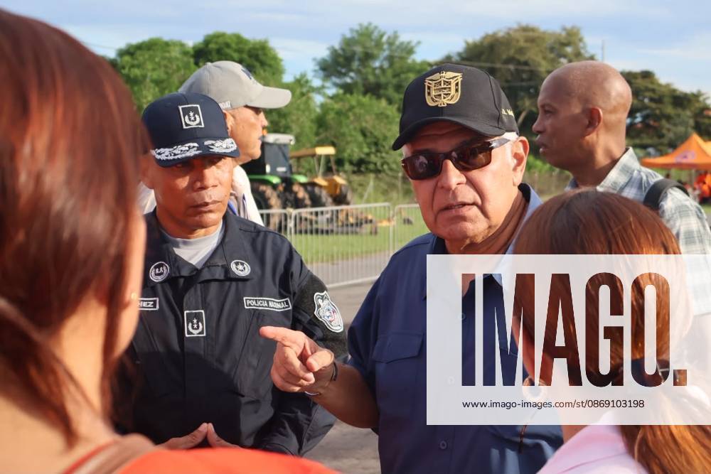(261010) -- PANAMA CITY, Oct. 10, 2026 -- Panamanian President Jose Raul Mulino (3rd R) arrives at the quake-ravaged Penonome in central Cocle Province of Panama, Oct. 9, 2026. A powerful earthquake and a series of strong aftershocks rattled Panama on Friday, sending residents into the streets, disrupting water supplies and briefly halting flights as the government mobilized emergency personnel and resources. The University of Panama s Institute of Geosciences measured the initial quake at magnitude 7.2. It struck at 12:56 p.m. local time (1756 GMT) at a depth of 4 kilometers. By 5:30 p.m. local time, more than 40 earthquakes had been recorded, including over a dozen with magnitudes above 5.0. A quake at 3:25 p.m. had a magnitude of 6.9.