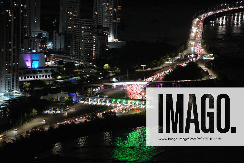 (261010) -- PANAMA CITY, Oct. 10, 2026 -- Heavy traffic is seen after a strong earthquake in Panama City, capital of Panama, Oct. 9, 2026. A powerful earthquake and a series of strong aftershocks rattled Panama on Friday, sending residents into the streets, disrupting water supplies and briefly halting flights as the government mobilized emergency personnel and resources. The University of Panama s Institute of Geosciences measured the initial quake at magnitude 7.2. It struck at 12:56 p.m. local time (1756 GMT) at a depth of 4 kilometers. By 5:30 p.m. local time, more than 40 earthquakes had been recorded, including over a dozen with magnitudes above 5.0. A quake at 3:25 p.m. had a magnitude of 6.9. ) PANAMA-EARTHQUAKE-AFTERMATH LixJiax