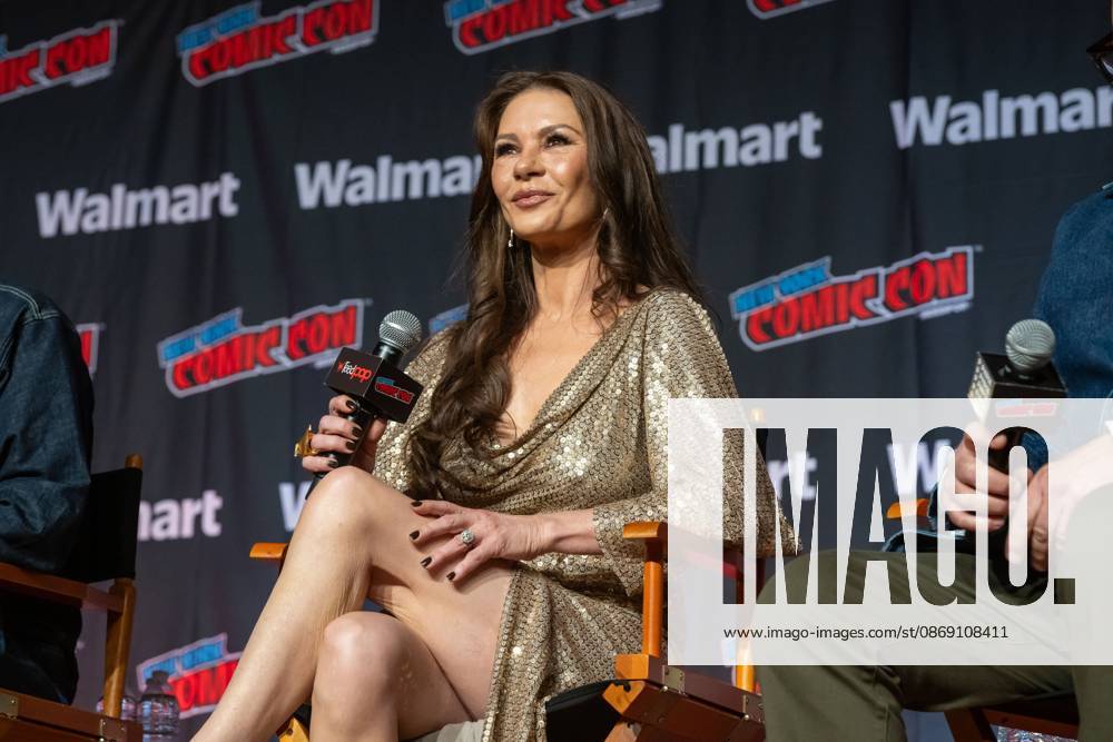 Catherine Zeta-Jones speaks at AMC+ Spotlight: Kill Jackie.during New York Comic Con 2026 at Jacob Javits Center on October 09, 2026 in New York City. New York United States - ZUMAs197 20261009_aaa_s197_493
