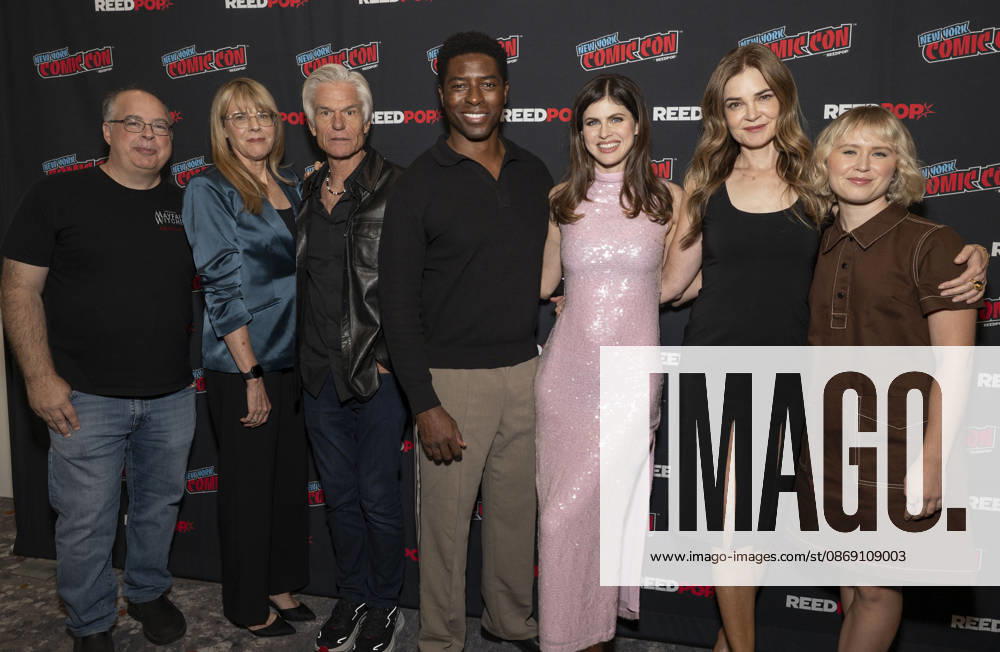 THOMAS SCHNAUZ, ESTA SPALDING, HARRY HAMLIN, TONGAYI CHIRISA, ALEXANDRA DADDARIO, BETSY BRANDT and ELIZA SCANLEN attend the press room for Anne Riceâ€⠢s Mayfair Witches on AMC Plus during New York Comic Con at Jacob Javits Convention Center in New York. 9 October 2026 New York USA - ZUMAa265 20261009_zep_a265_020