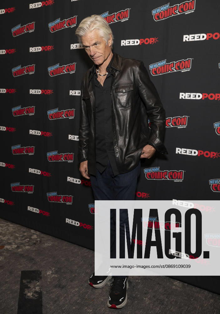 HARRY HAMLIN attends the press room for Anne Riceâ€⠢s Mayfair Witches on AMC Plus during New York Comic Con at Jacob Javits Convention Center in New York. 9 October 2026 New York USA - ZUMAa265 20261009_zep_a265_031