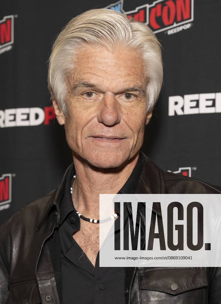 HARRY HAMLIN attends the press room for Anne Riceâ€⠢s Mayfair Witches on AMC Plus during New York Comic Con at Jacob Javits Convention Center in New York. 9 October 2026 New York USA - ZUMAa265 20261009_zep_a265_033