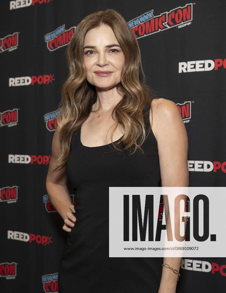 BETSY BRANDT attends the press room for Anne RiceÃ¢â‚¬â ¢s Mayfair Witches on AMC Plus during New York Comic Con at Jacob Javits Convention Center in New York. 9 October 2026 New York USA - ZUMAa265 20261009_zep_a265_039
