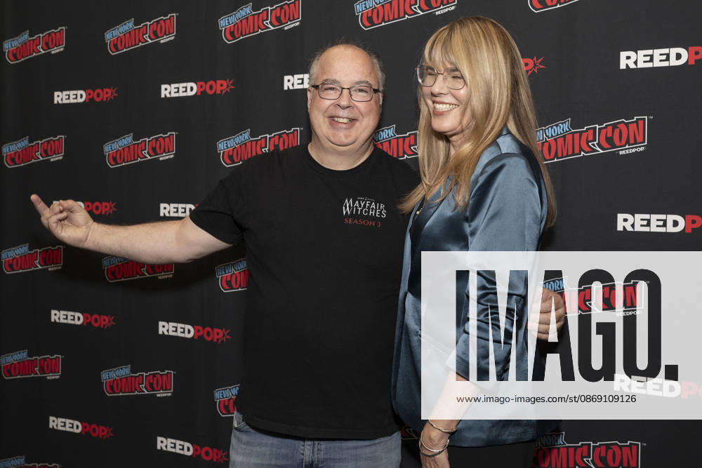 THOMAS SCHNAUZ and ESTA SPALDING attend the press room for Anne Riceâ€⠢s Mayfair Witches on AMC Plus during New York Comic Con at Jacob Javits Convention Center in New York. 9 October 2026 New York USA - ZUMAa265 20261009_zep_a265_058