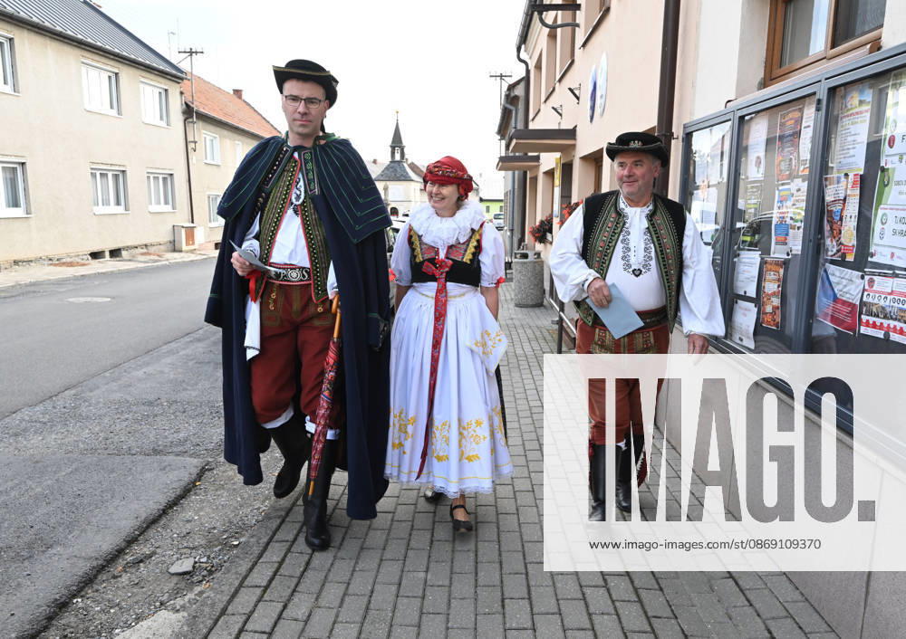 The two-day elections to municipal assemblies continued in the Czech Republic together with the first round of the elections to one-third of the Senate, on October 10, 2026. On the photo voters wearing traditional Hana folk costumes cast their ballots in Kozusany-Tazaly, in the Olomouc Region. (CTKxPhoto LudekxPerina) CTKPhotoP2026101001635 CTKPhotoP2026101001635