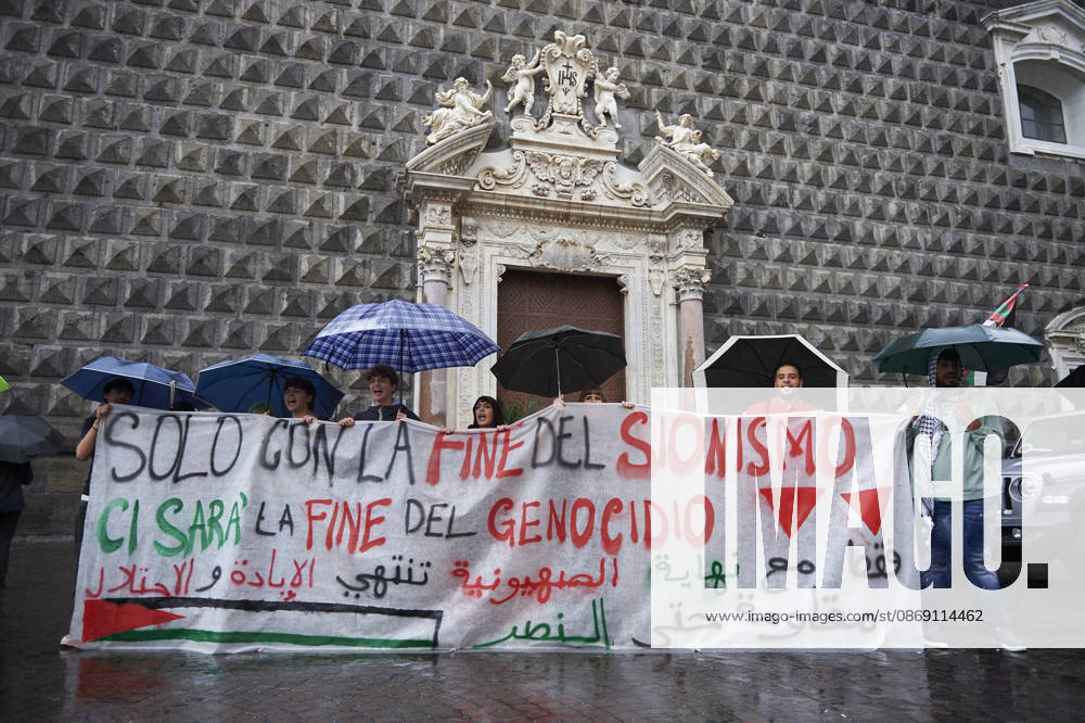 Pro-Palestine protests in Naples NAPLES, ITALY - OCTOBER 10: People take part in a protest during the Global Day of Action for Palestine in defence of the Palestinian people, to call for an arms embargo and sanctions against Israel in Naples, on October 10, 2026. Eliano Imperato Anadolu Naples Italy. Editorial use only. Please get in touch for any other usage.