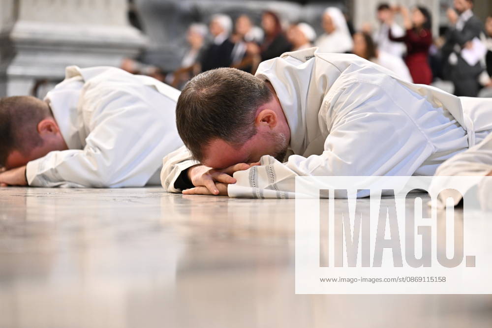 IPA89501720 - Italy, Rome, Vatican, October 10, 2026: Cardinal Baldo Reina celebrates a Mass for the ordination of deacons at St. John Lateran. Photograph by ALESSIA GIULIANI Catholic Press Photo