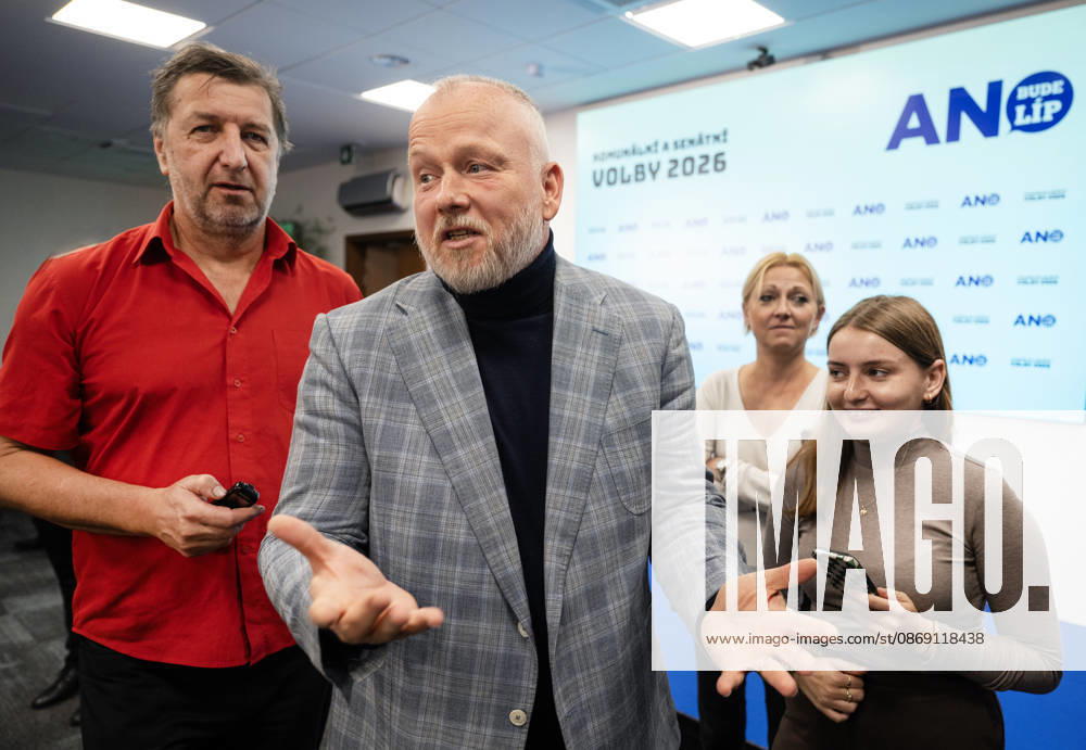 The two-day elections to municipal assemblies ended in the Czech Republic together with the first round of the elections to one-third of the Senate, at 2:00 p.m. on October 10, 2026. On the photo: Robert Kralicek (middle), the ANO movement s candidate for the Prague City Council, speaks to reporters at the ANO Movement s central campaign headquarters in Prague. (CTKxPhoto MichaelaxRihova) CTKPhotoP2026101004193 CTKPhotoP2026101004193