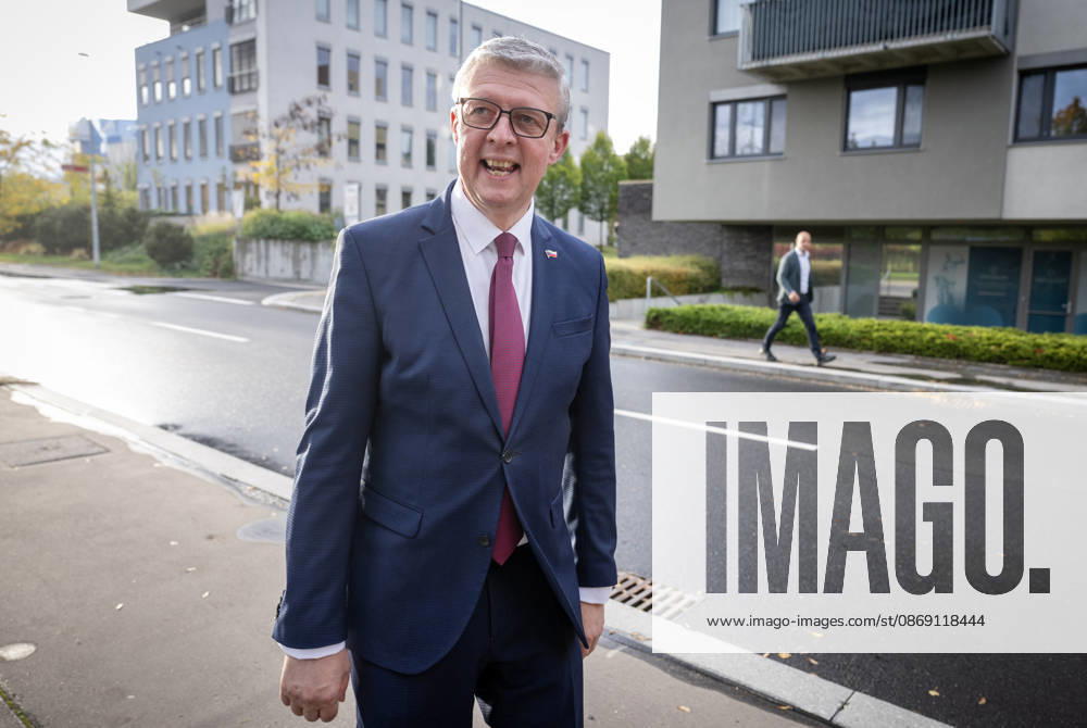 The two-day elections to municipal assemblies ended in the Czech Republic together with the first round of the elections to one-third of the Senate, at 2:00 p.m. on October 10, 2026. On the photo: Karel Havlicek, Minister of Industry and Trade and deputy party chairman, arrives to the ANO Movement s central campaign headquarters in Prague. (CTKxPhoto MichaelaxRihova) CTKPhotoP2026101004880 CTKPhotoP2026101004880