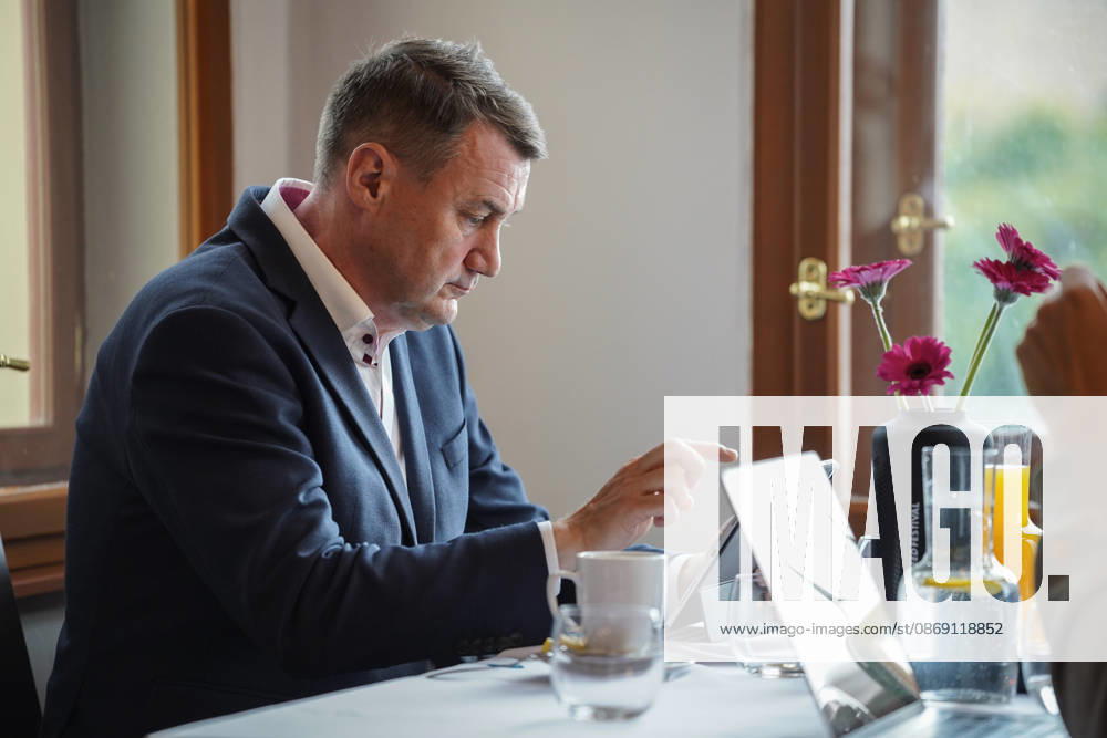 The two-day elections to municipal assemblies ended in the Czech Republic together with the first round of the elections to one-third of the Senate, at 2:00 p.m. on October 10, 2026. On the photo: Martin Puta, governor of the Liberec Region (Mayors for the Liberec Region), watches as votes are counted in elections in Ceska Lipa. (CTKxPhoto VitxCerny) CTKPhotoP2026101003514 CTKPhotoP2026101003514