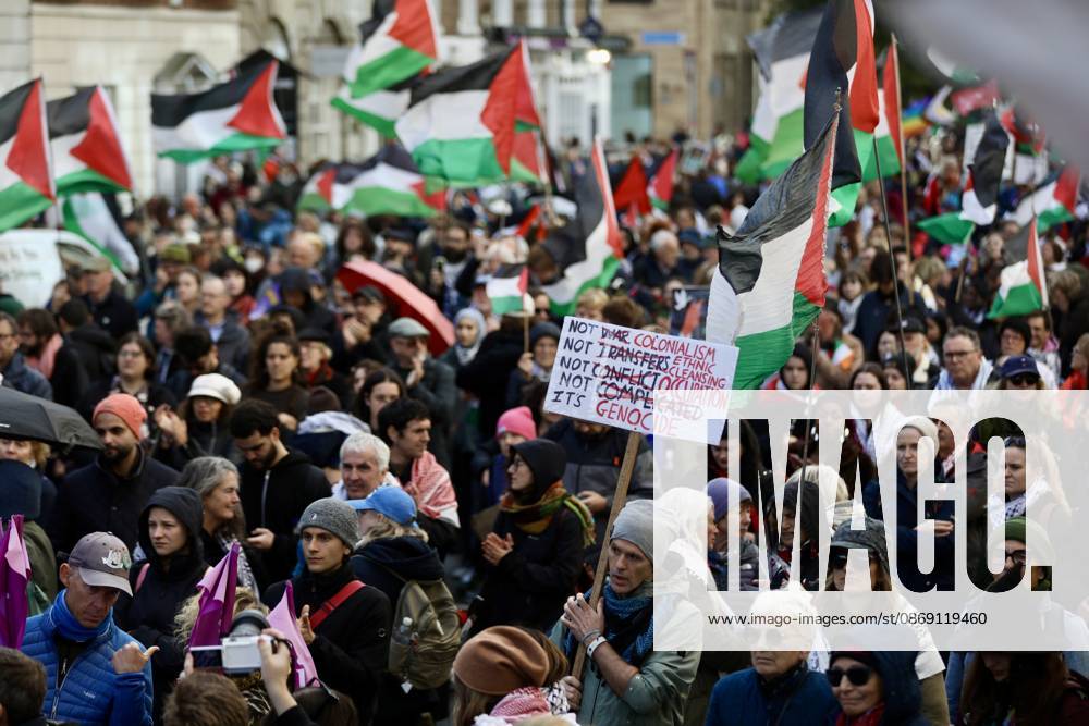 Thousands of pro-Palestine demonstrators gather in Dublin DUBLIN, IRELAND - OCTOBER 10: Thousands of pro-Palestine demonstrators gather in Dublin, Ireland, on October 10, 2026, for a national march marking three years since the October 7 attacks and the subsequent war in Gaza. Organized by the Ireland-Palestine Solidarity Campaign, the protest calls for sanctions against Israel and greater action by the Irish government, with demonstrators marching from the Garden of Remembrance towards the Dail. Mostafa Darwish Anadolu Dublin Ireland. Editorial use only. Please get in touch for any other usage.