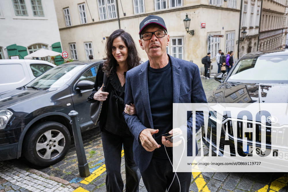The two-day elections to municipal assemblies ended in the Czech Republic together with the first round of the elections to one-third of the Senate, at 2:00 p.m. on October 10, 2026. On the photo: Minister of Culture Oto Klempir and his wife, Nadia Klempirova Safratova, arrrive at the Motorists for Themselves campaign headquarters in Prague. (CTKxPhoto VitxSimanek) CTKPhotoP2026101003941 CTKPhotoP2026101003941