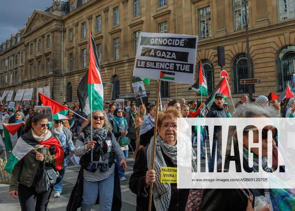 La France Insoumise has called for participation in the demonstration against the genocide in Gaza and in support of the Palestinian people. The demonstration will begin at 2 p.m. at Place de la Ro publique in Paris. - ZUMAs287 20261010_zip_s287_008