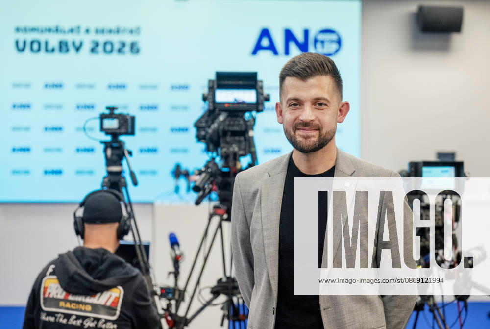 The two-day elections to municipal assemblies ended in the Czech Republic together with the first round of the elections to one-third of the Senate, at 2:00 p.m. on October 10, 2026. On the photo: Jan Husbauer, the ANO Movement s candidate for mayor of Prague, at the ANO Movement s central campaign headquarters in Prague. (CTKxPhoto MichaelaxRihova) CTKPhotoP2026101003448 CTKPhotoP2026101003448