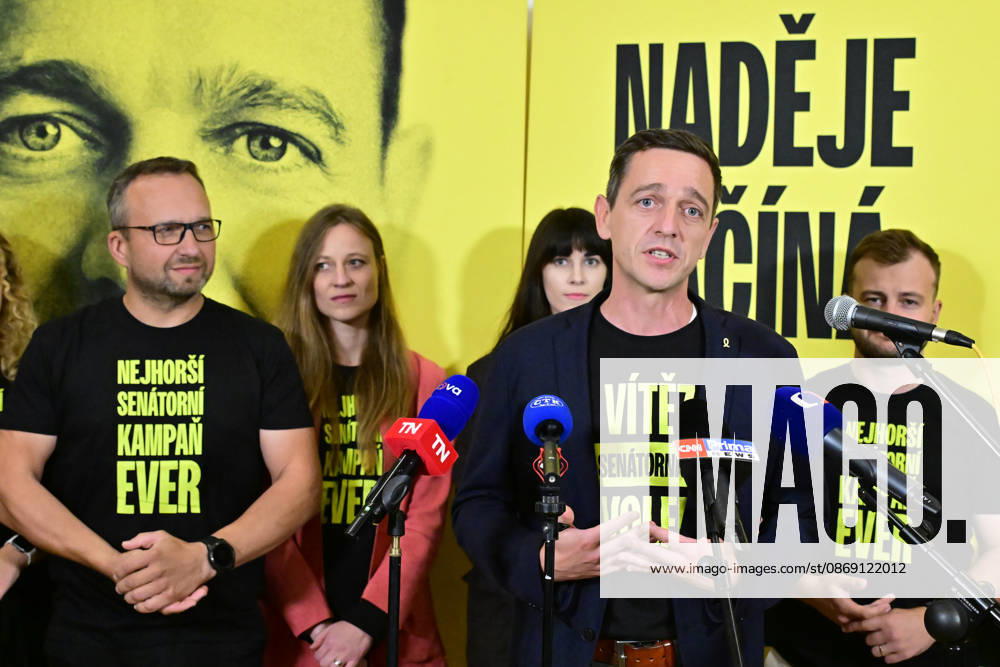 The two-day elections to municipal assemblies ended in the Czech Republic together with the first round of the elections to one-third of the Senate, at 2:00 p.m. on October 10, 2026. On the photo: Jan Grolich, Governor of South Moravia Region and Chairman of the KDU-CSL, speaks to reporters at the KDU-CSL s central campaign headquarters following the elections in Slapanice, South Moravian Region. To the left is Member of Parliament Marian Jurecka. (CTKxPhoto VaclavxSalek) CTKPhotoP2026101006179 CTKPhotoP2026101006179