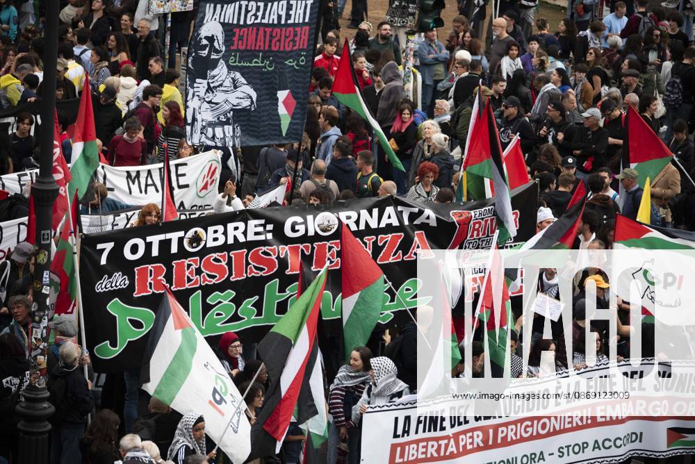 IPP Photo by Diego Nangano, Rome, October 10, 2026. Pro-Palestine demonstration; the photo shows protesters. Italy Photo Press World. Copyright