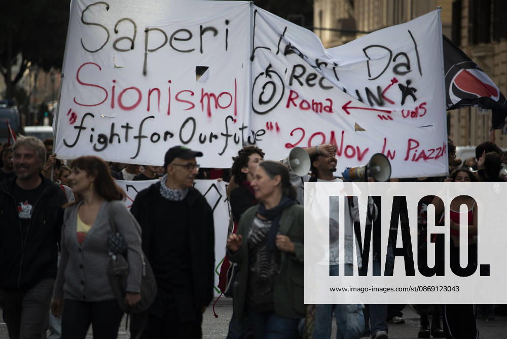 IPP Photo by Diego Nangano, Rome, October 10, 2026. Pro-Palestine demonstration; the photo shows protesters holding banners in support of Palestine. Italy Photo Press World Copyright