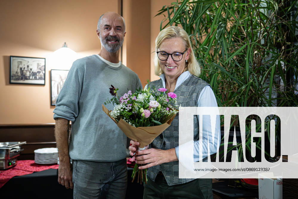 The two-day elections to municipal assemblies ended in the Czech Republic together with the first round of the elections to one-third of the Senate, at 2:00 p.m. on October 10, 2026. On the photo from left: Deputy Mayor for Investments Lukas Radek (TOP 09) and Mayor Pavlina Springerova (Hradec Democratic Club) celebrate the preliminary election results at the campaign team of the Hradec Democratic Club (HDK) and TOP 09 (with the support of the Hradec Teachers Association) in Hradec Kralove. (CTKxPhoto DavidxTanecek) CTKPhotoP2026101006508 CTKPhotoP2026101006508
