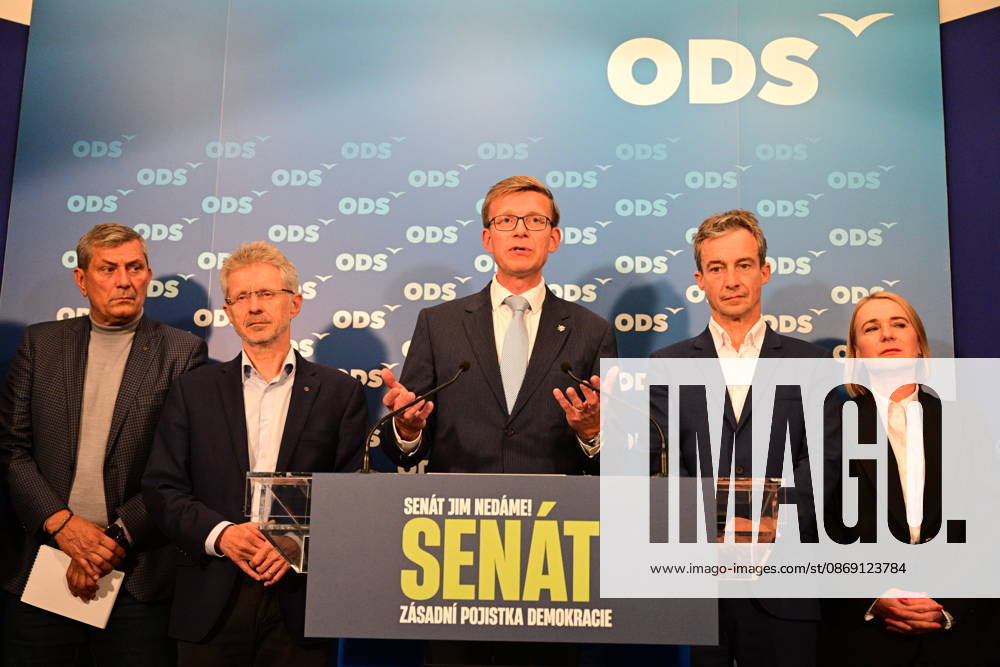The two-day elections to municipal assemblies ended in the Czech Republic together with the first round of the elections to one-third of the Senate, at 2:00 p.m. on October 10, 2026. On the photo from left: Senator Zdenek Nytra, Senate President Milos Vystrcil, ODS Chairman Martin Kupka, Tomas Portlik, the ODS candidate for Mayor of Prague, and MP Jana Cernochova at party s campaign headquarters in Prague. (CTKxPhoto MichalxKamaryt) CTKPhotoP2026101005812 CTKPhotoP2026101005812