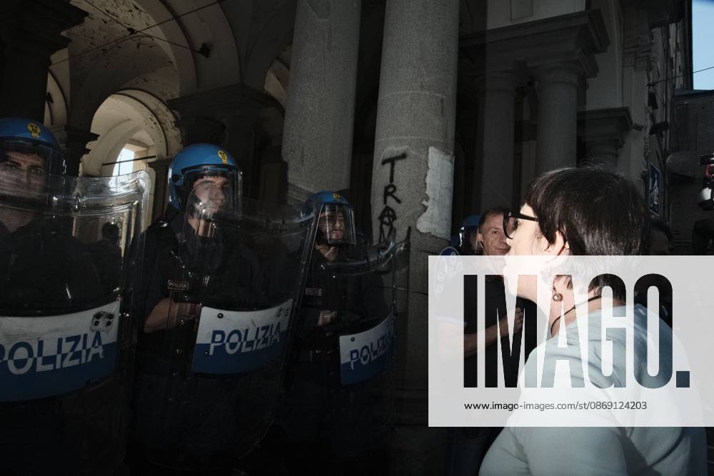 Turin, IT: TURIN, ITALY, OCTOBER 10, 2026: Thousands of pro-Palestinian demonstrators march through Turin during a protest organized by the Torino per Gaza coalition. Tensions erupted near Piazza Castello when police blocked access to the square, leading to clashes between demonstrators and riot police before some protesters were allowed to enter. Participants carried Palestinian flags and displayed effigies of Israeli Prime Minister Benjamin Netanyahu and US President Donald Trump as they marched through the city in support of Palestine. Turin IT - ZUMAq101 20261010_zna_q101_285