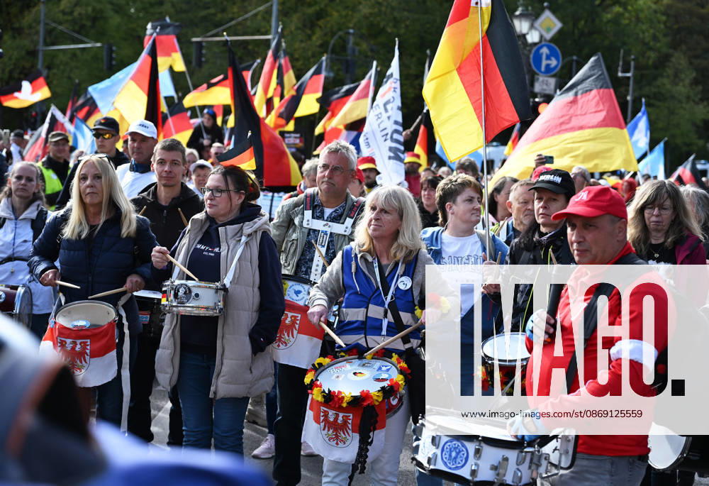 Rally of Projekt M1llion in Berlin BERLIN, GERMANY - OCTOBER 10: People take part in the Projekt M1llion anti-government protest in Berlin, Germany, on October 10, 2026. Volodymyr Sindieiev Anadolu Berlin Germany. Editorial use only. Please get in touch for any other usage.