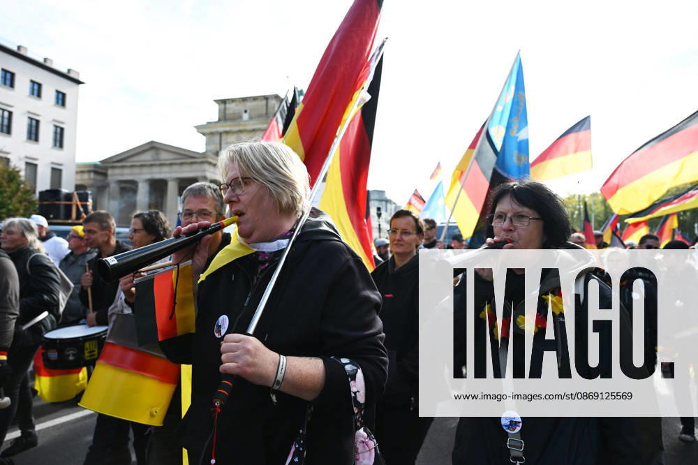 Rally of Projekt M1llion in Berlin BERLIN, GERMANY - OCTOBER 10: People take part in the Projekt M1llion anti-government protest in Berlin, Germany, on October 10, 2026. Volodymyr Sindieiev Anadolu Berlin Germany. Editorial use only. Please get in touch for any other usage.