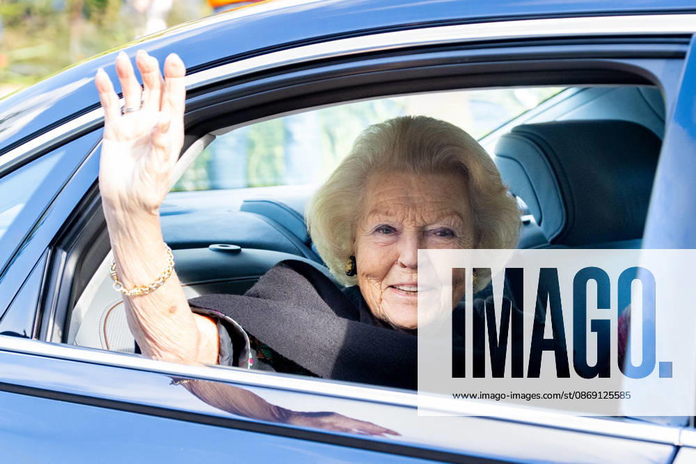 Apeldoorn Princess Beatrix attended the 7th edition of Het Oranjepad around palace Het Loo in Apeldoorn. Â