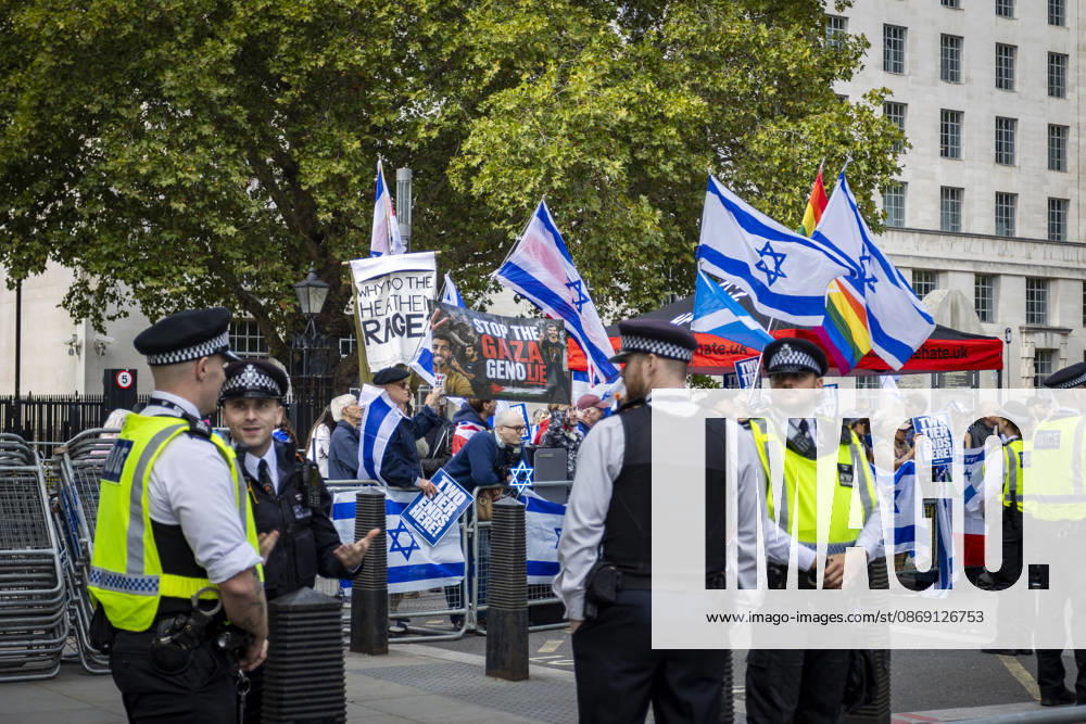 National March for Palestine Marks Three Years Since the Israel - Gaza War Began Central London, October 10, 2026 Pro-Palestine demonstrators took to the streets of Central London for the National March for Palestine, marking three years since the war in Gaza began in October 2023. Participants marched in solidarity with Palestinians, carrying Palestinian flags, banners and placards calling for an end to the conflict and highlighting the ongoing humanitarian crisis in Gaza., Credit:Zak Irfan Avalon