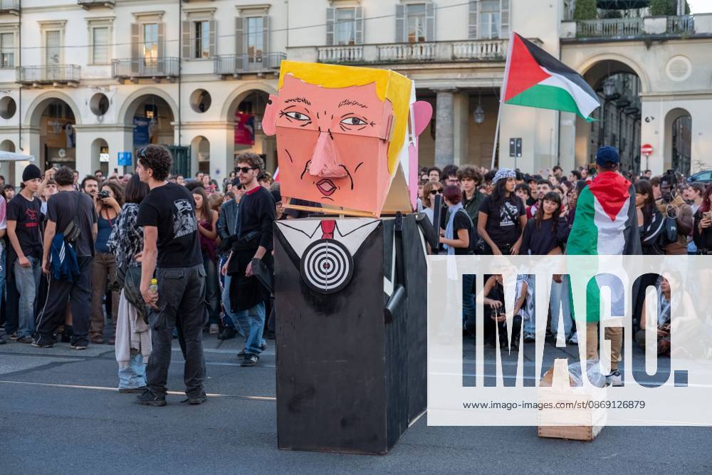 TURIN, ITALY, OCTOBER 10, 2026: Thousands of demonstrators march through the streets of Turin during a regional protest in solidarity with Palestine. Participants from across the Piedmont region gathered for the demonstration organized by Torino per Gaza, waving Palestinian flags and carrying banners as they marched through the city center. The procession passed through several neighborhoods, including Barriera di Milano, before returning toward central Turin. Italian news agency ANSA estimated attendance at around 8,000, while organizers claimed 20,000 participants. Turin Italy - ZUMAq101 20261010_zna_q101_361