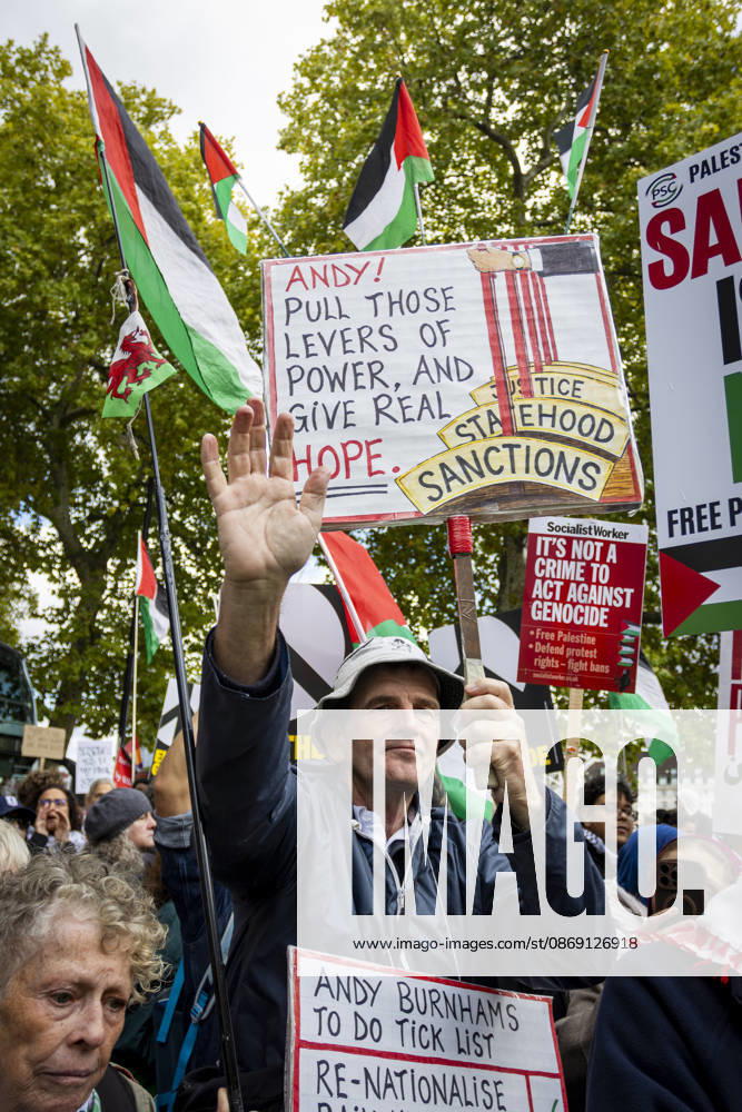 National March for Palestine Marks Three Years Since the Israel - Gaza War Began Central London, October 10, 2026 Pro-Palestine demonstrators took to the streets of Central London for the National March for Palestine, marking three years since the war in Gaza began in October 2023. Participants marched in solidarity with Palestinians, carrying Palestinian flags, banners and placards calling for an end to the conflict and highlighting the ongoing humanitarian crisis in Gaza., Credit:Zak Irfan Avalon